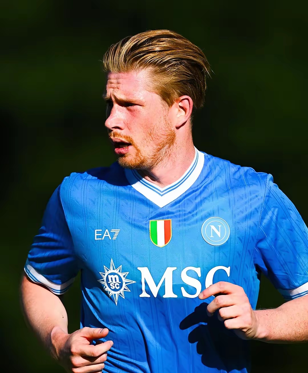 孔帕尼：卡尔能否和梅西相比？我们只想让他成为最好的卡尔