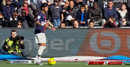 都体：邓弗里斯可能继续缺席与马竞比赛；泽林斯基已参加合练