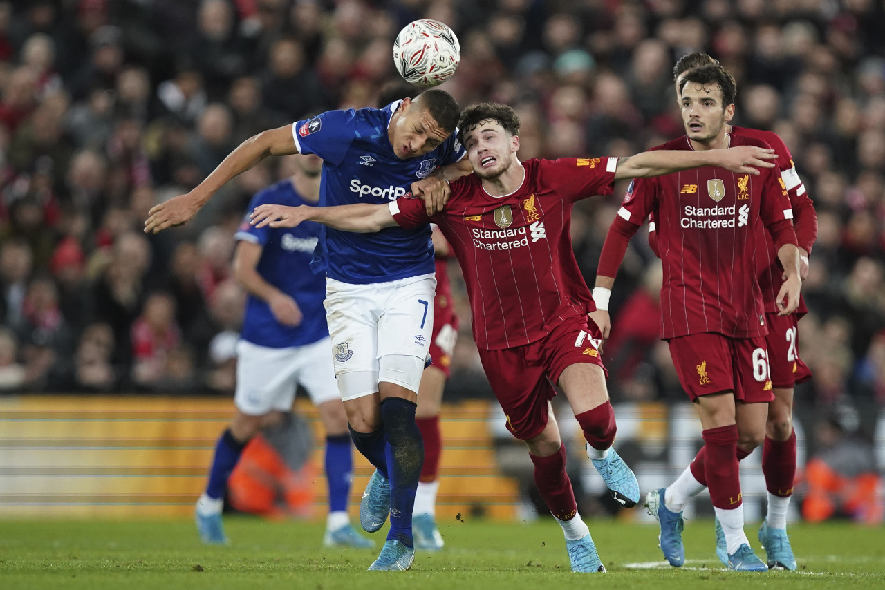 巴尔达诺批皇马球员：阿隆索能力出众，是球员们不愿跑动