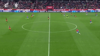 C罗未婚妻乔治娜点赞梅西妻子安东内拉夺冠帖