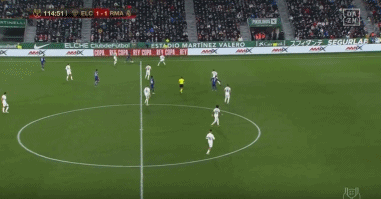 迪马：罗马引进埃切韦里和小火柴遇到阻碍，转会谈判陷入僵局