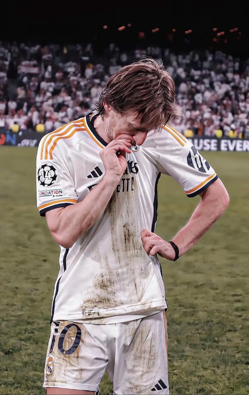 那不勒斯官方：吉尔莫将于下周一在伦敦接受手术