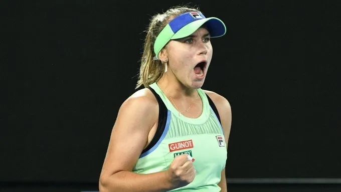 足球产业中 足球产业中